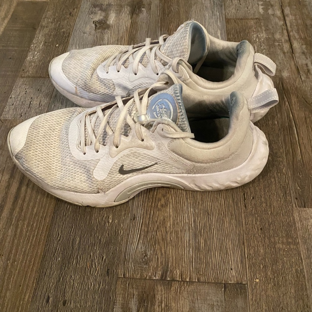 White Nike shoes